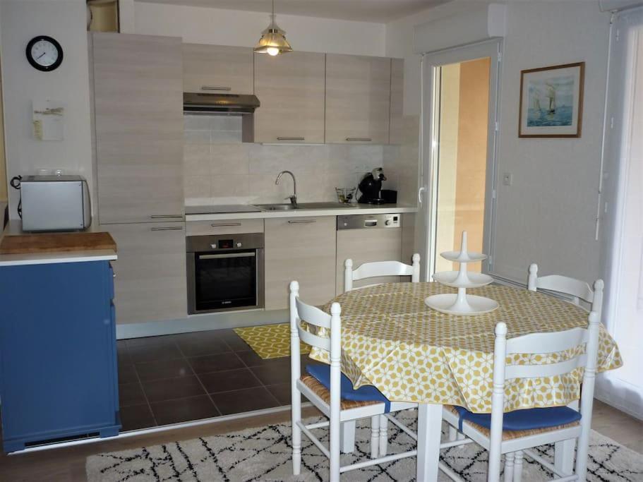 T3 De 70 M2 Idealement Situe Avec Garage Saint-Malo Exterior foto